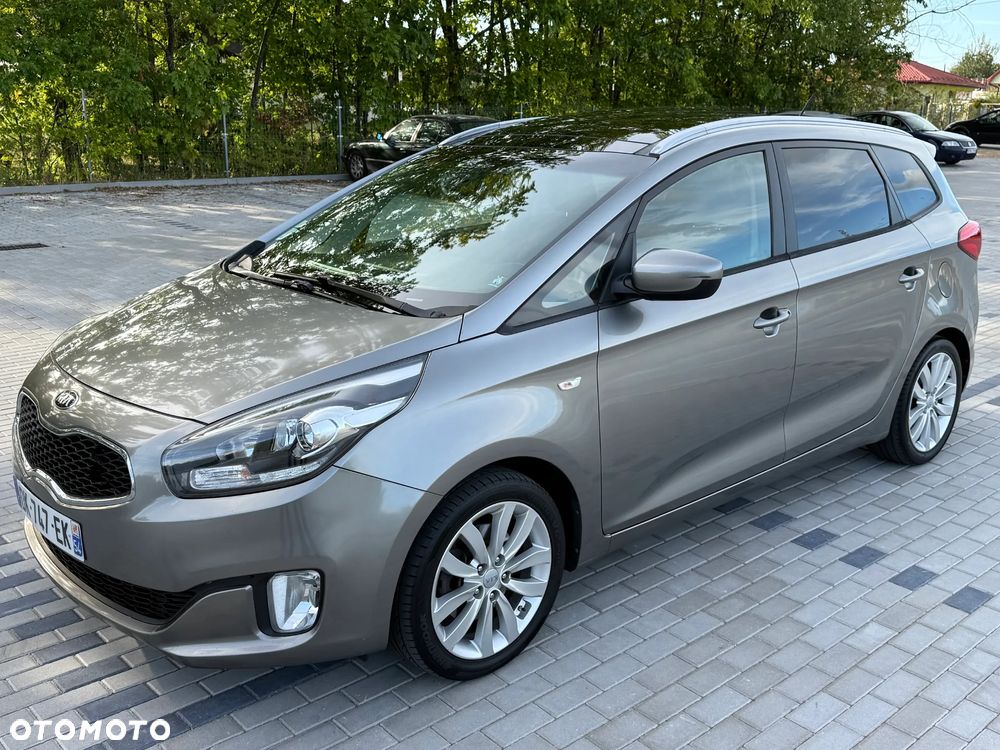 Kia Carens 1.7 CRDi XL 7os - 5