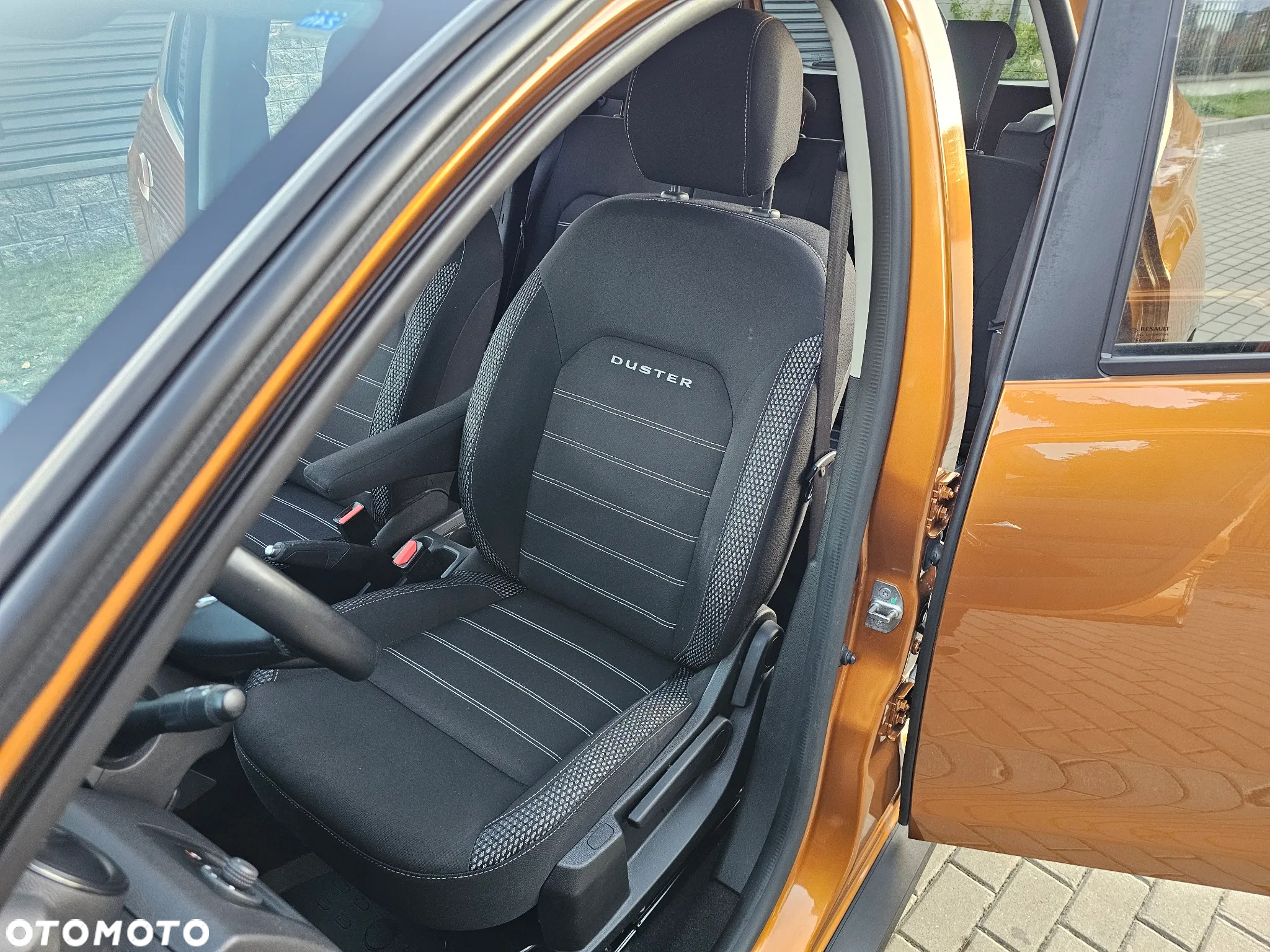 Dacia Duster 1.6 SCe Prestige - 9