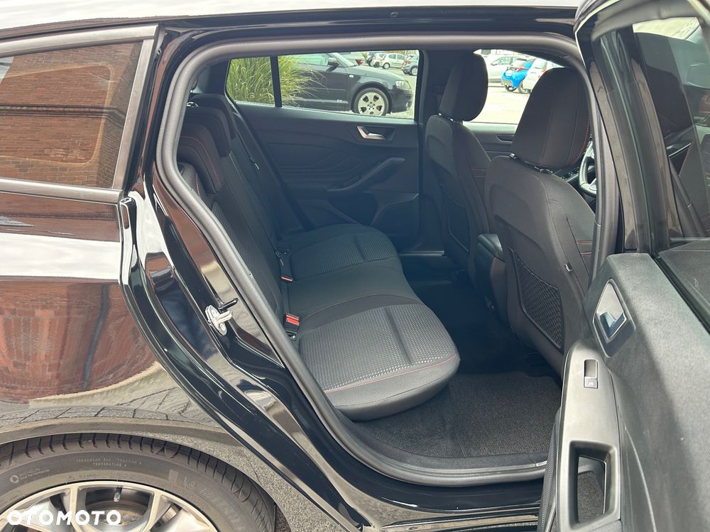 Ford Focus - 21