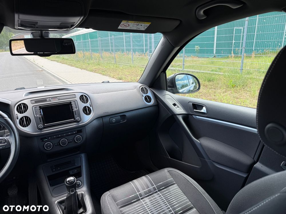 Volkswagen Tiguan 1.4 TSI BlueMotion Technology Lounge Sport & Style - 23