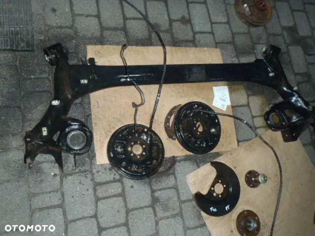 bęben bębny osłona tarcza kotwiczna cylinderek piasta łożysko czop tylne zawieszenie fabia polo ibiza passat b5 jak nowe oryginaał - 4