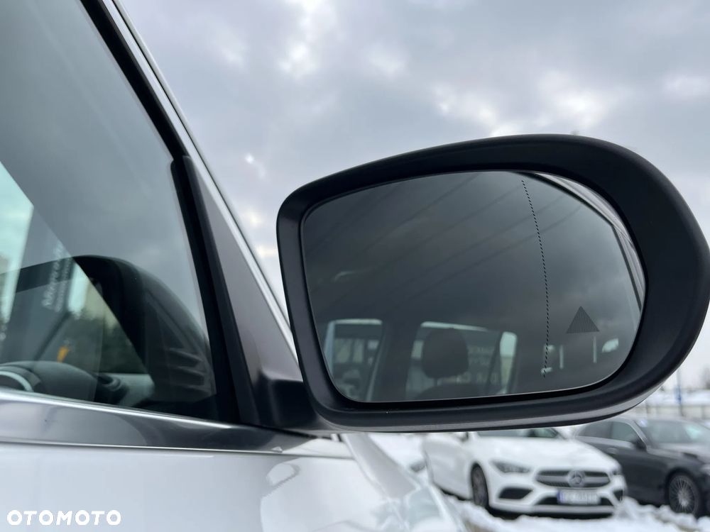 Mercedes-Benz EQB 250 70.5kWh Progressive 7os - 33