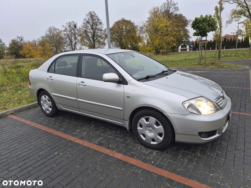 Toyota Corolla - 2