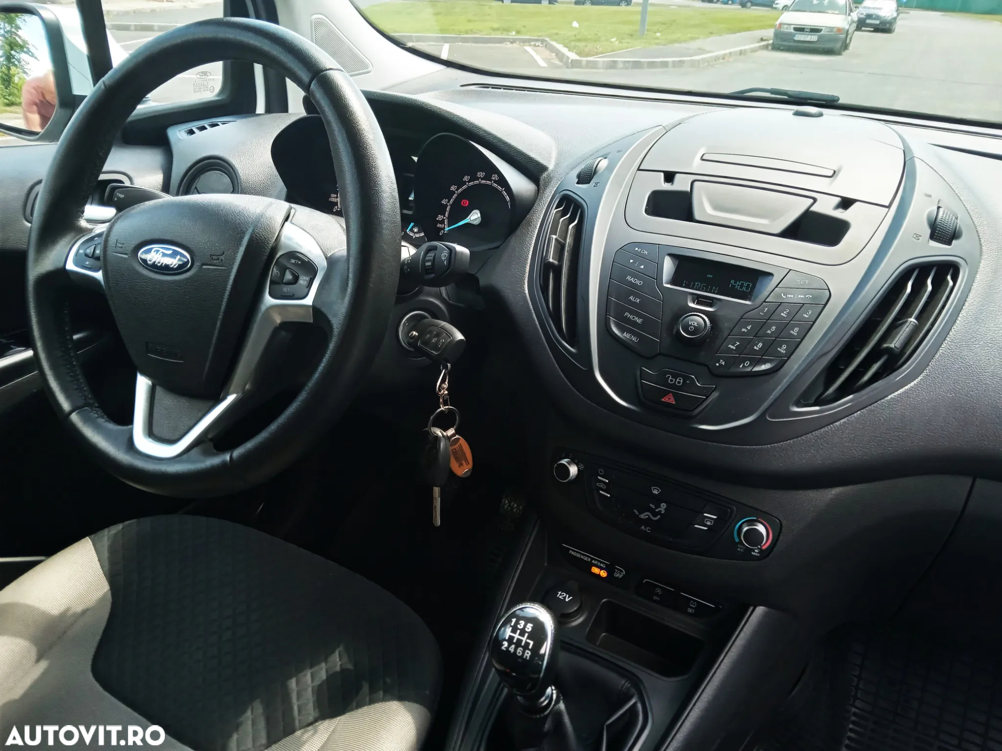 Ford Tourneo Courier 1.5 TDCi Trend - 13