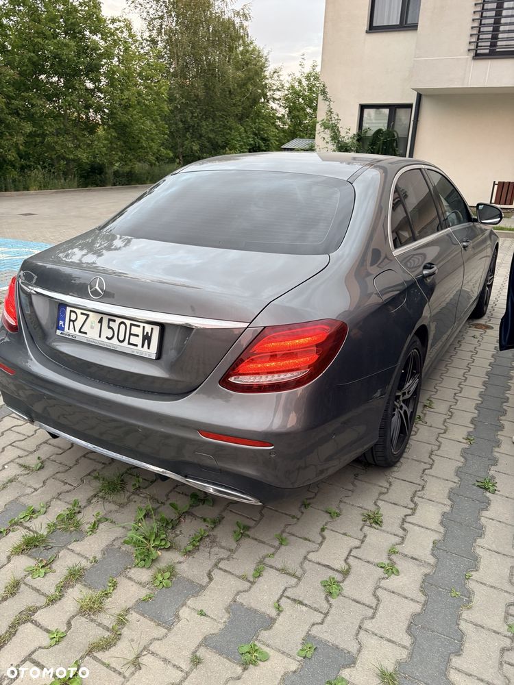 Mercedes-Benz Klasa E - 15