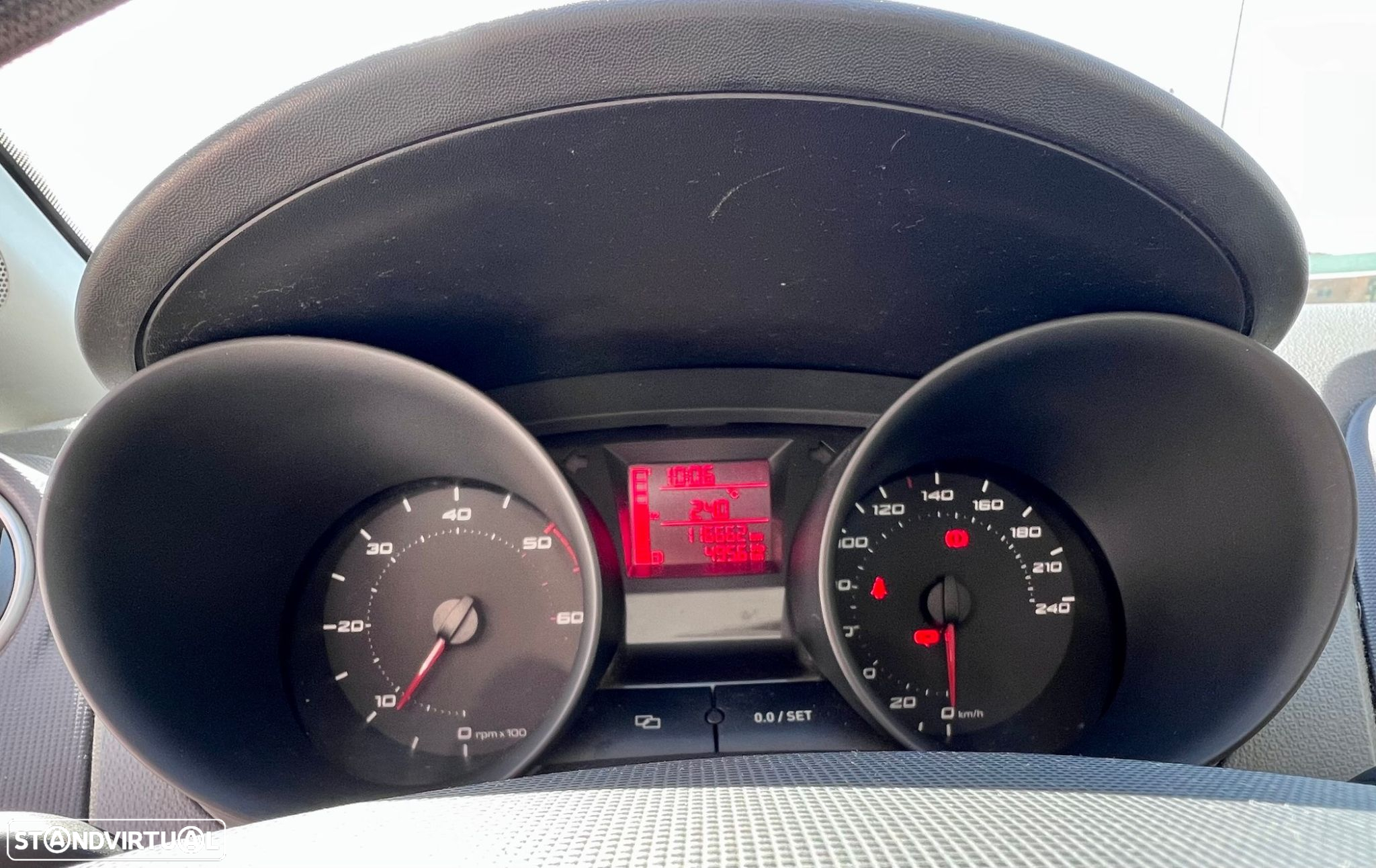 SEAT Ibiza 1.2 TDi Style DPF - 8