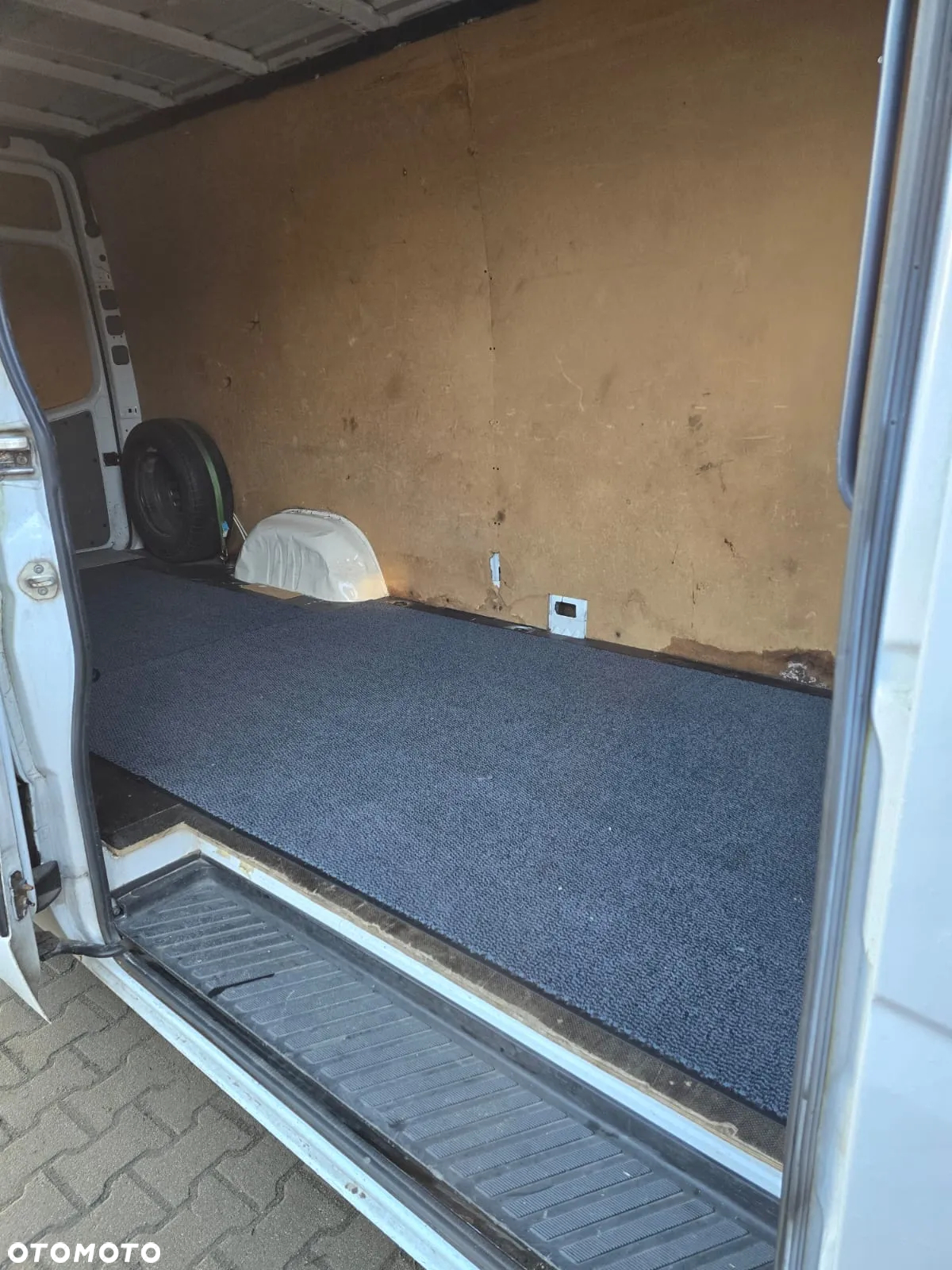 Mercedes-Benz Sprinter 319 - 7