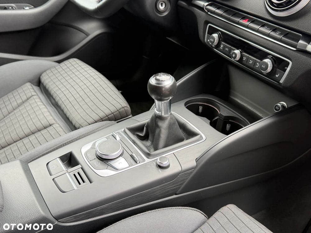 Audi A3 Limousine 1.4 TFSI cylinder on demand ultra sport - 27