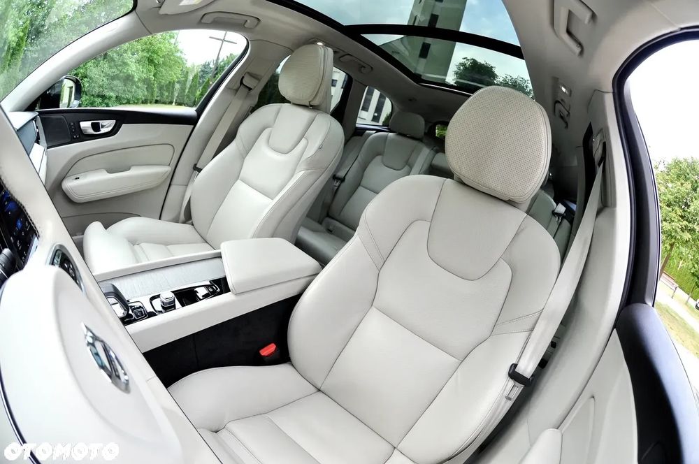 Volvo XC 60 B4 D Geartronic RDesign - 25