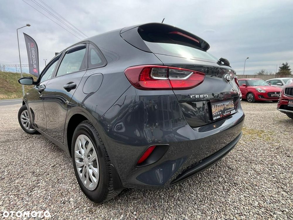 Kia Ceed - 27