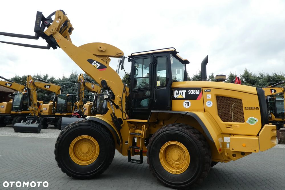 Caterpillar 938 M Z NIEMIEC ŁYZKA WIDŁY - 24