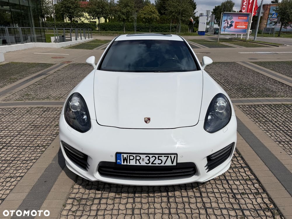 Porsche Panamera GTS - 3