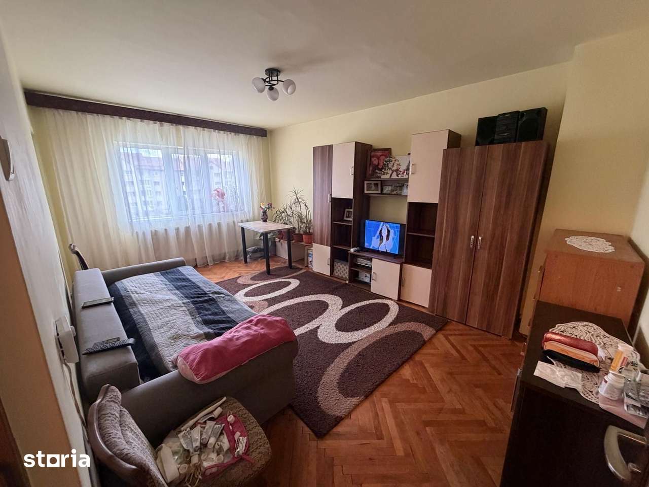 Apartament 3 camere decomandat 70 mp Crângului + Garaj — fotografia 1