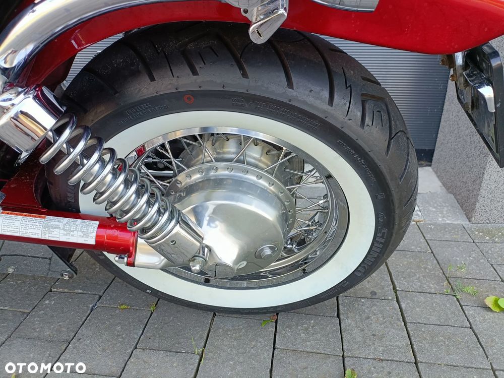 Suzuki Intruder - 15