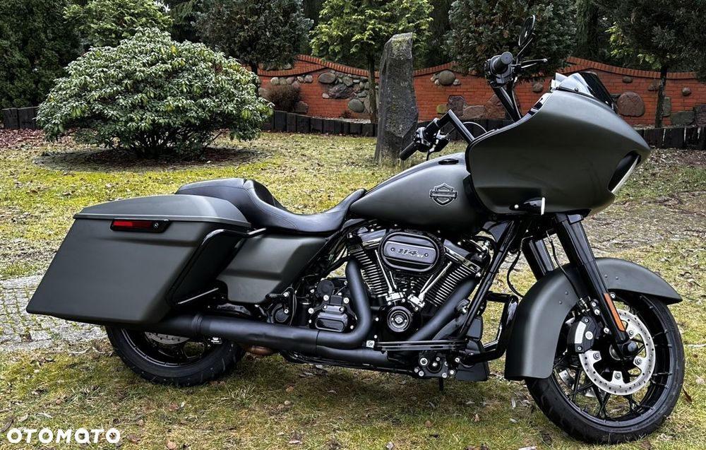 Harley-Davidson Touring Road Glide - 10