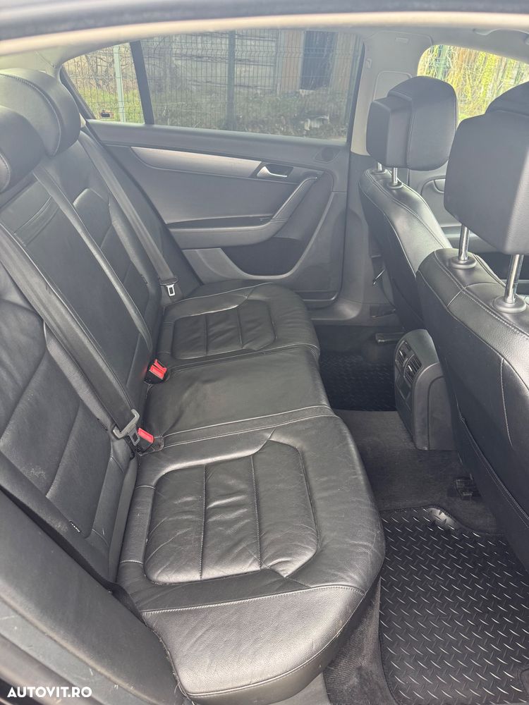 Volkswagen Passat 2.0 TDI DPF Blue TDI DSG Highline - 6