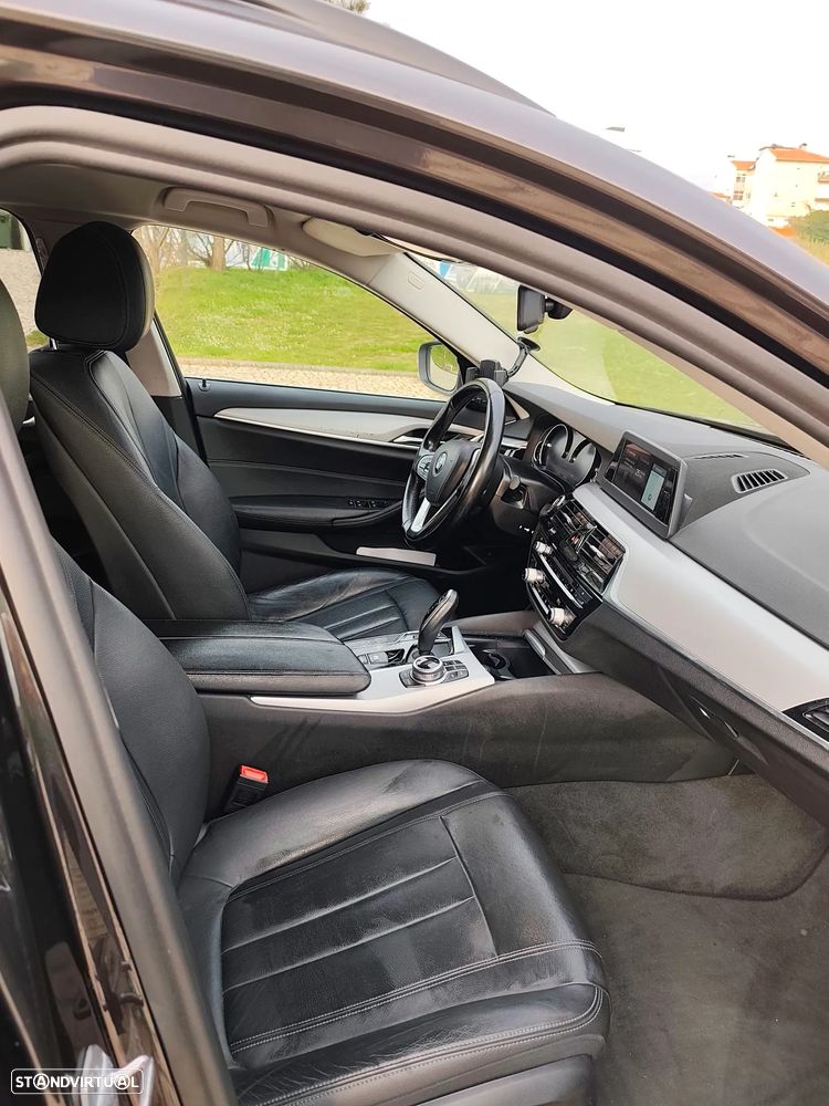 BMW 520 Gran Turismo d Line Luxury - 8