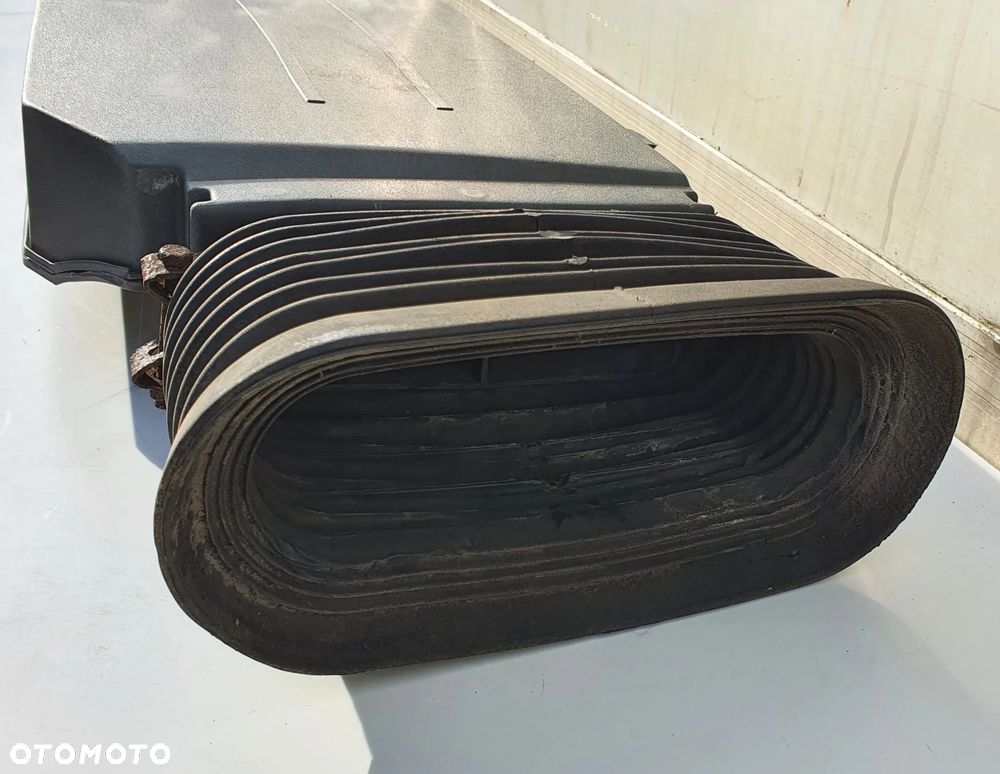 DOLOT TUNEL WLOT FILTRA POWIETRZA  IVECO EUROCARGO - 9