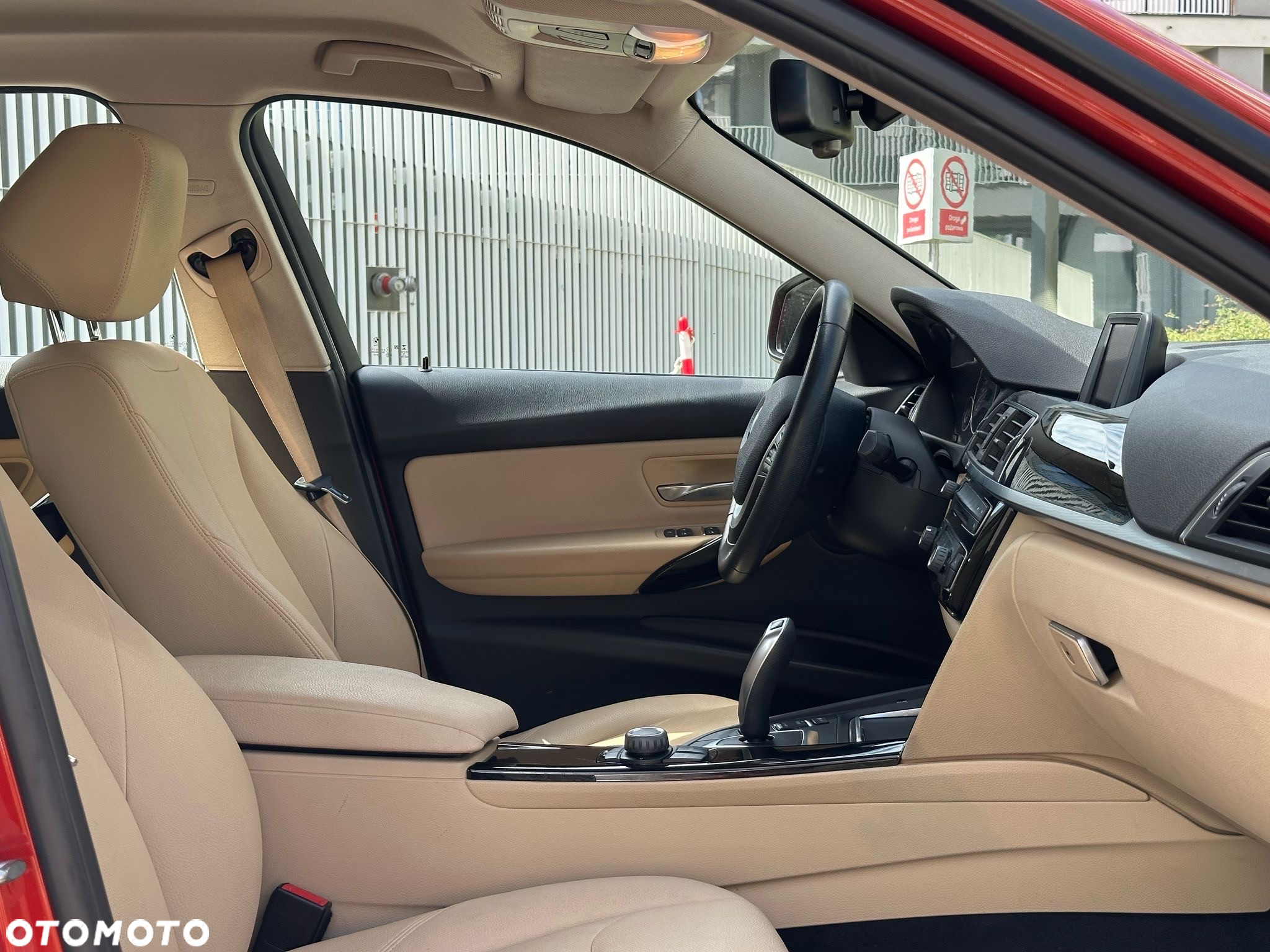 BMW Seria 3 320i GPF Advantage - 24