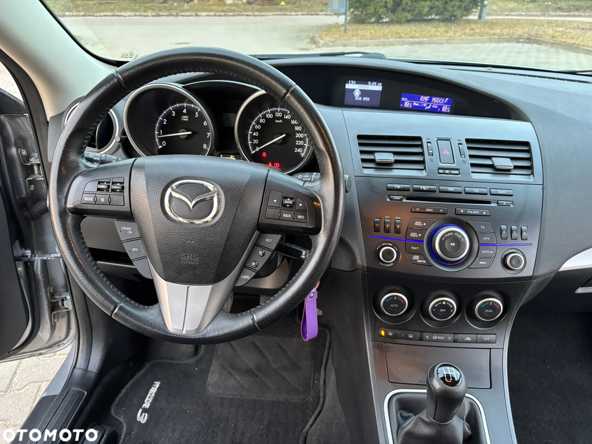 Mazda 3 1.6 Exclusive - 2