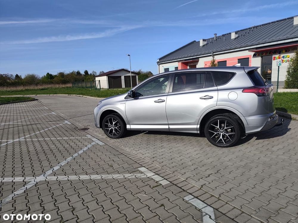 Toyota RAV4 - 2
