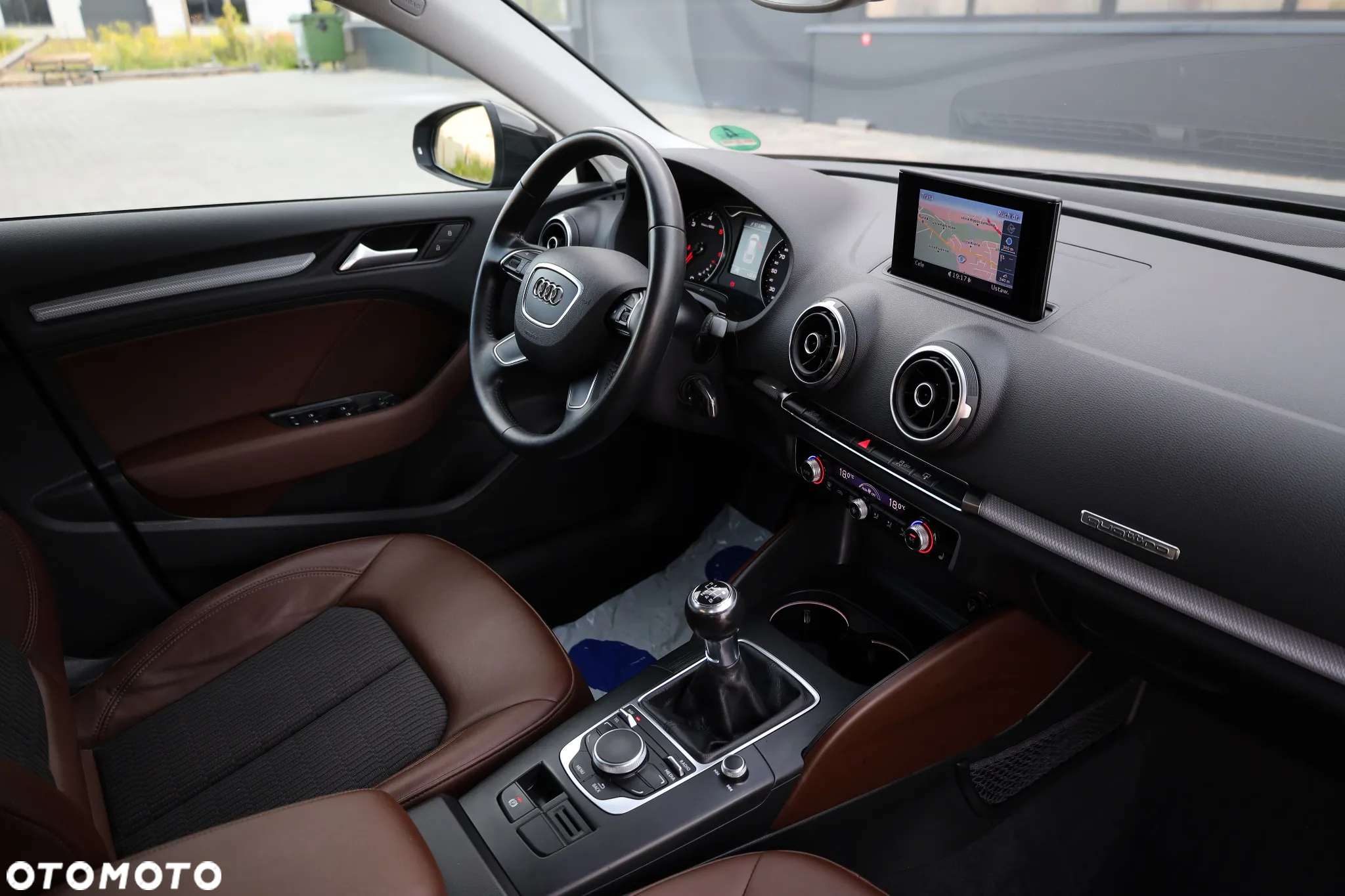 Audi A3 Sportback 2.0 TDI (clean diesel) quattro Ambiente - 25
