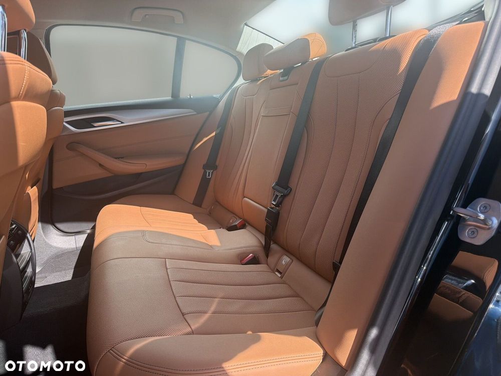 BMW Seria 5 - 16