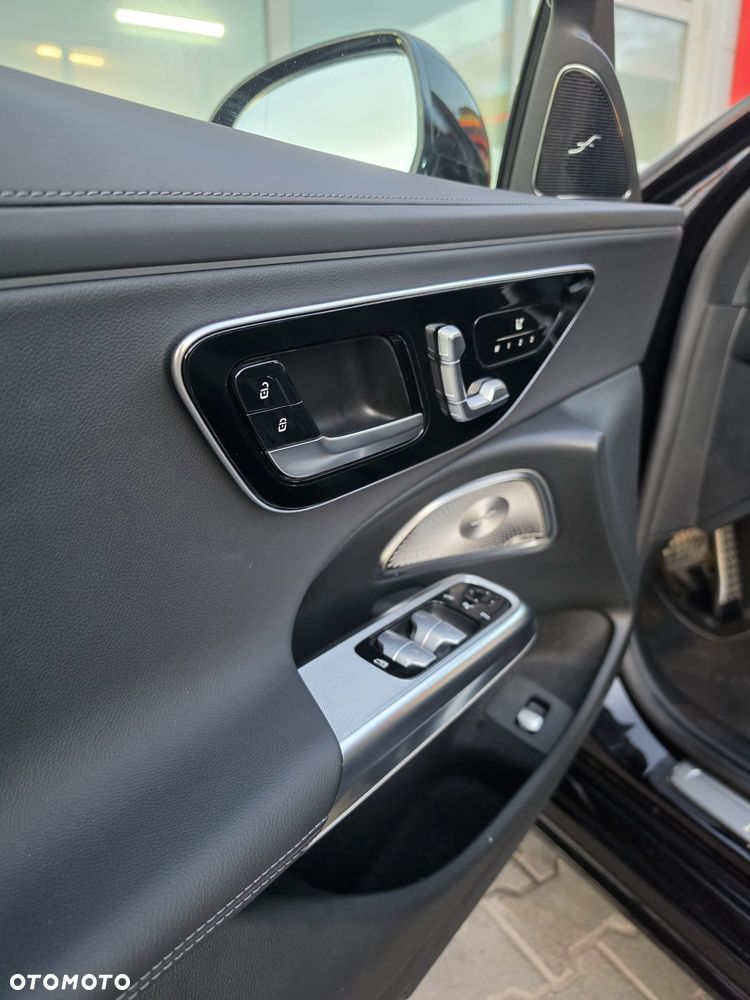 Mercedes-Benz Klasa E 220 d mHEV 4-Matic AMG 9G-Tronic - 20