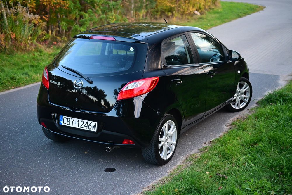 Mazda 2 2008 photo 3