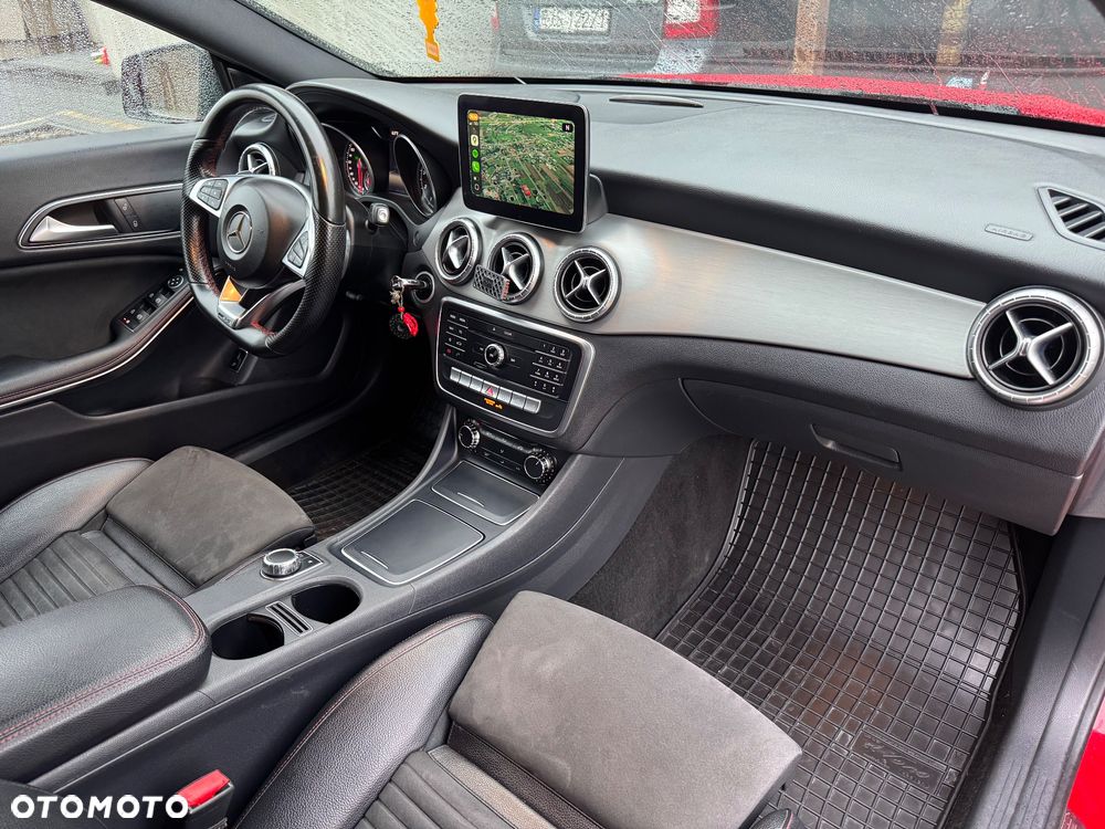 Mercedes-Benz CLA 200 7G-DCT AMG Line - 15