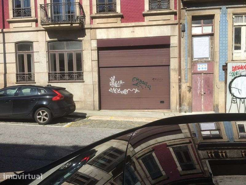 Aluga lugar de garagem no Porto, João das Regras - Grande imagem: 3/4