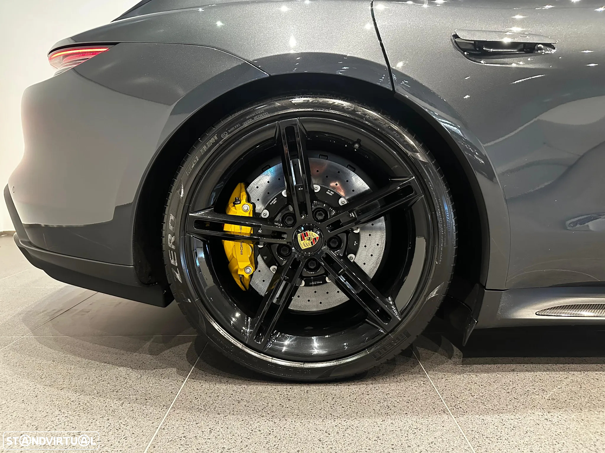 Porsche Taycan Sport Turismo Turbo S - 7