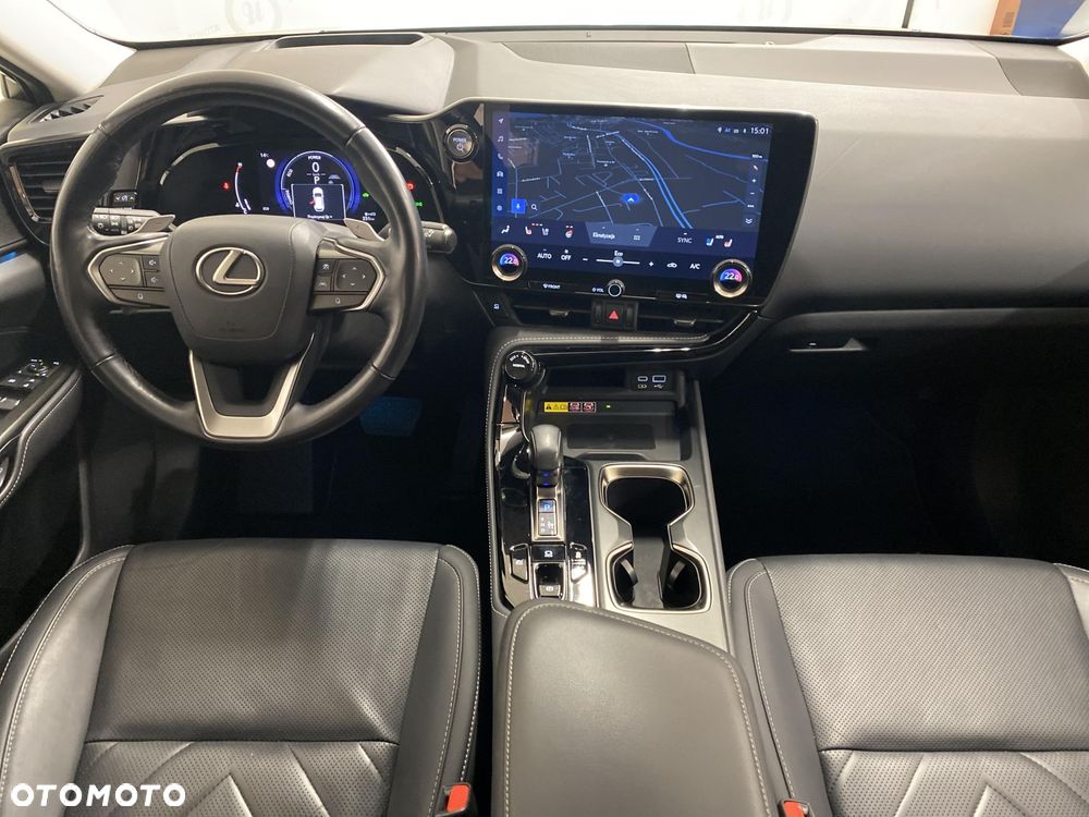 Lexus NX 350h Omotenashi AWD - 3