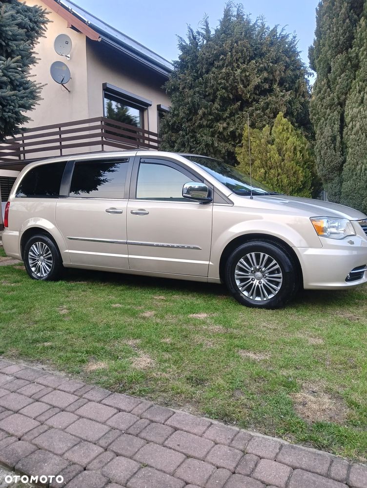 Chrysler Town & Country 3.6 Limited - 3