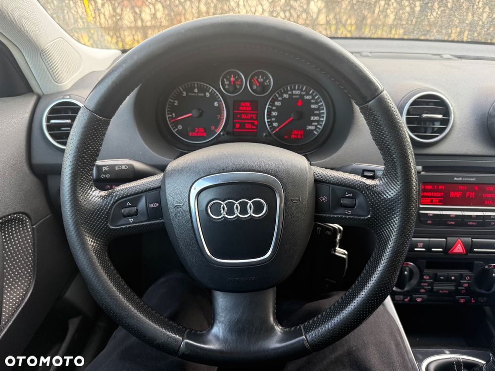Audi A3 Sportback 1.4 TFSI Attraction - 24