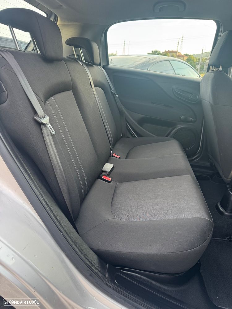 Fiat Punto 1.3 M-Jet Lounge S&S - 8