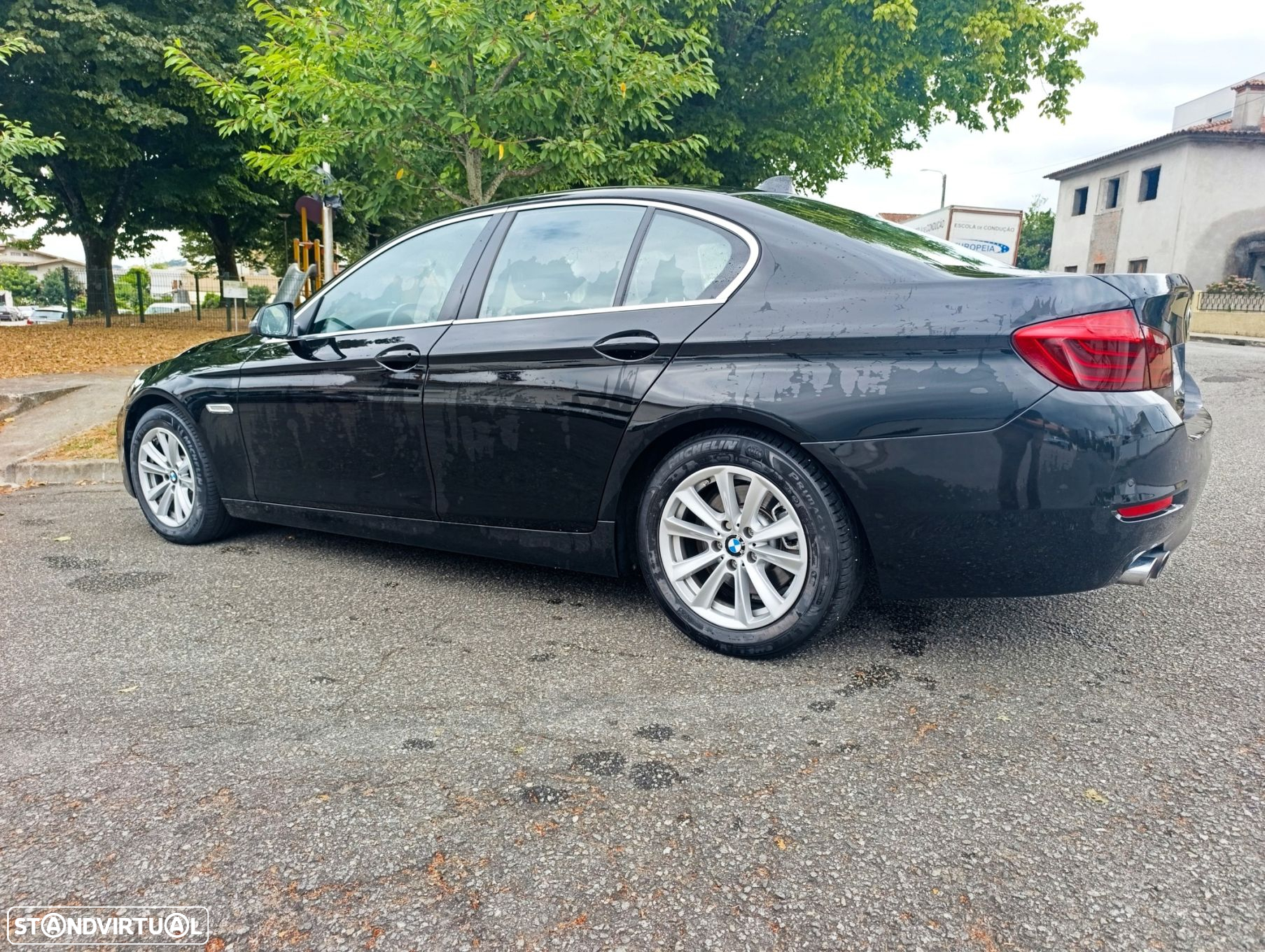 BMW 520 d Line Luxury Auto - 3