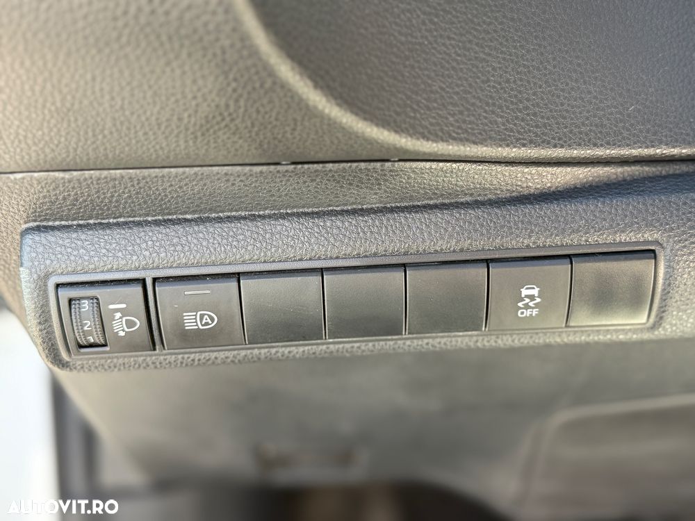 Toyota Corolla 2.0 Business Edition - 14