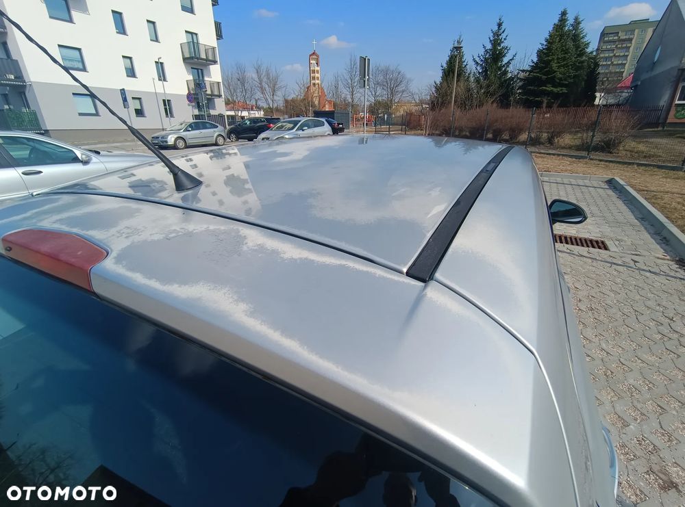 Opel Corsa 1.4 16V - 5