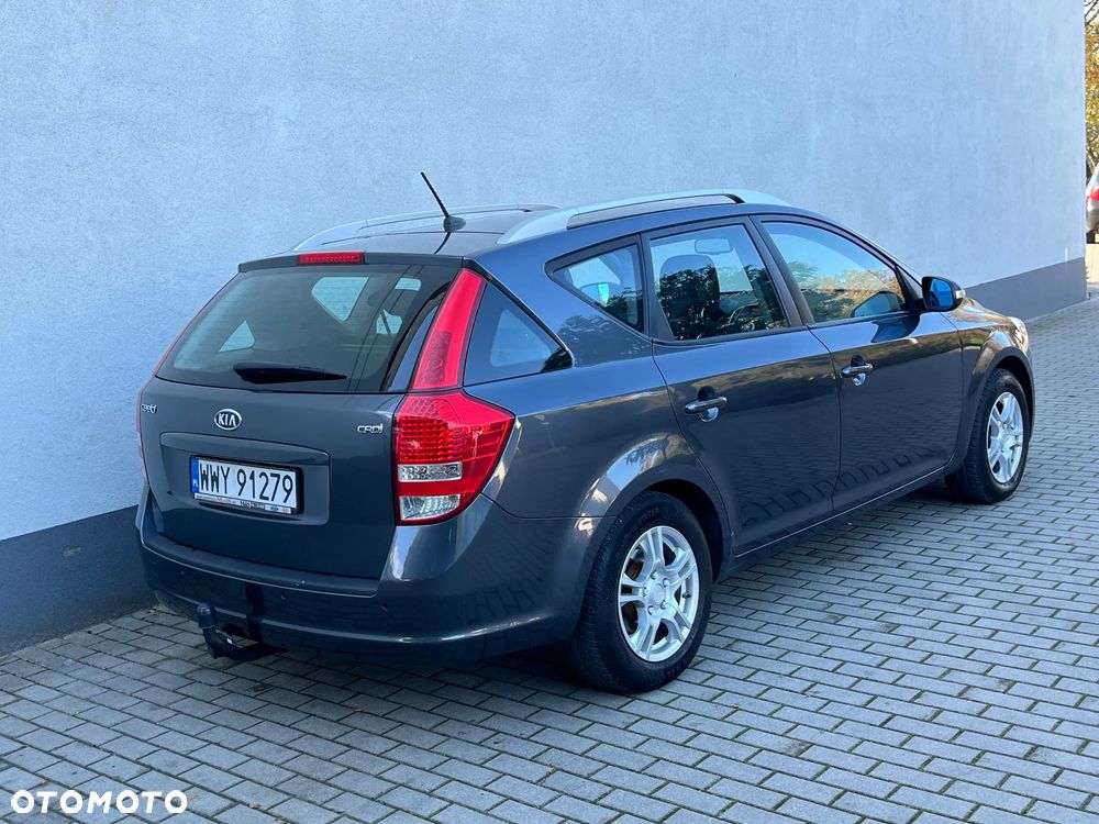Kia Ceed 1.6 Crdi Comfort + - 32