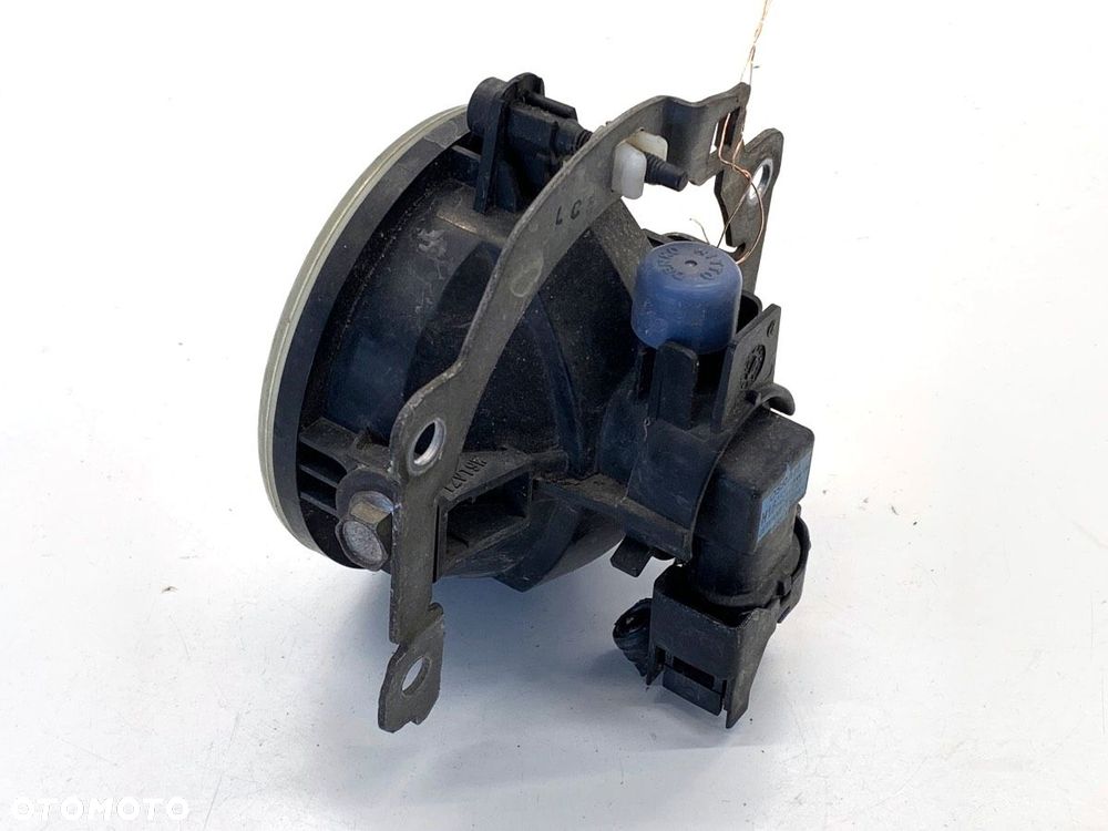 HALOGEN PRAWY PRZÓD  MITSUBISHI OUTLANDER III (GG_W, GF_W, ZJ, ZL, ZK) 2010 - 2022 2.0 Hybrid 4WD - 2