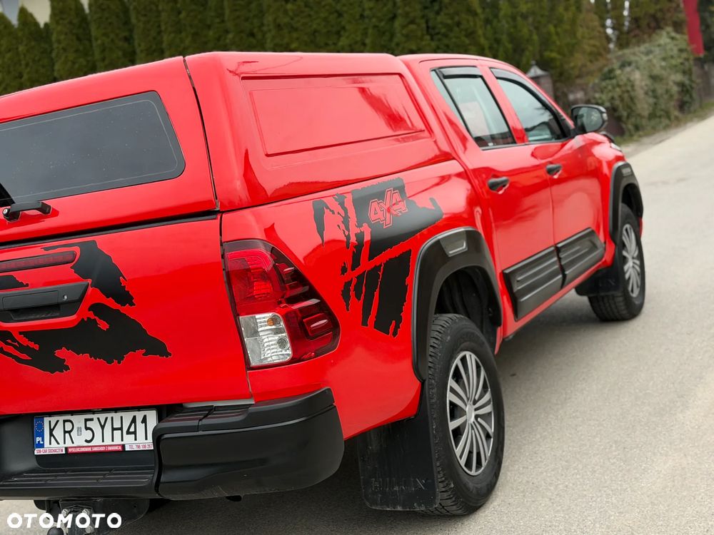 Toyota Hilux 2.4 D-4D Double Cab DLX 4x4 - 40