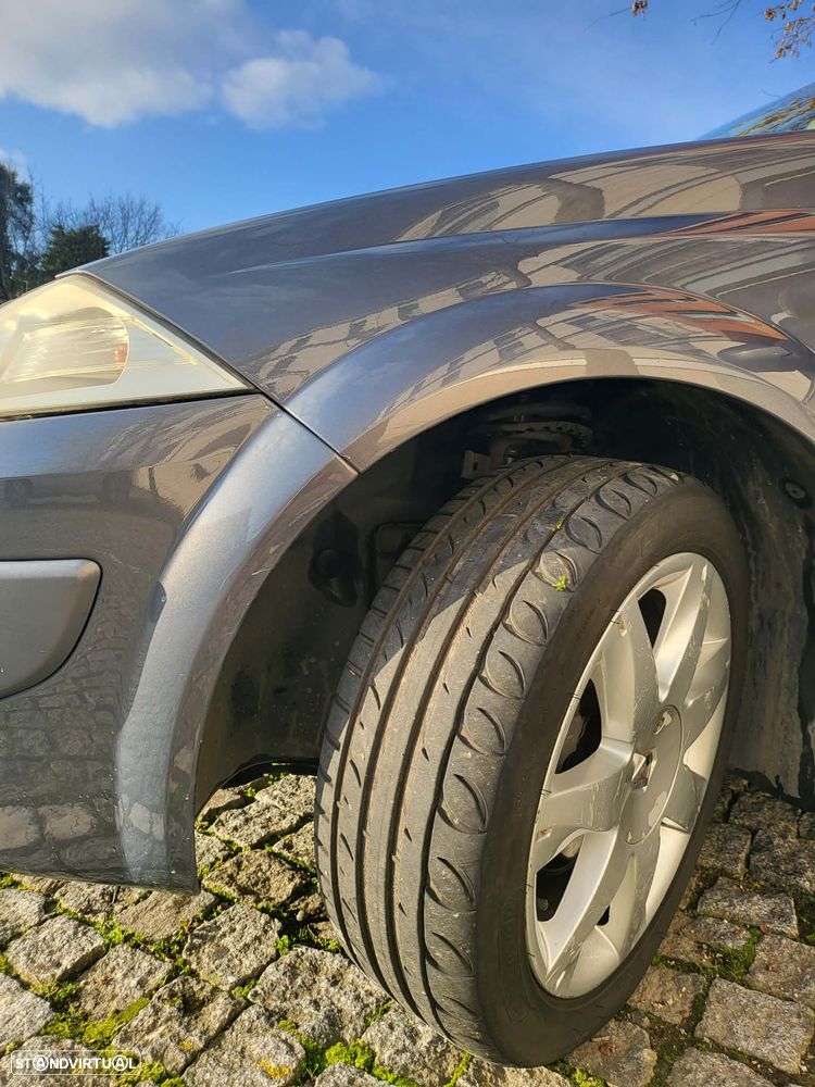 Renault Mégane CC 1.5 dCi Dynamique - 4