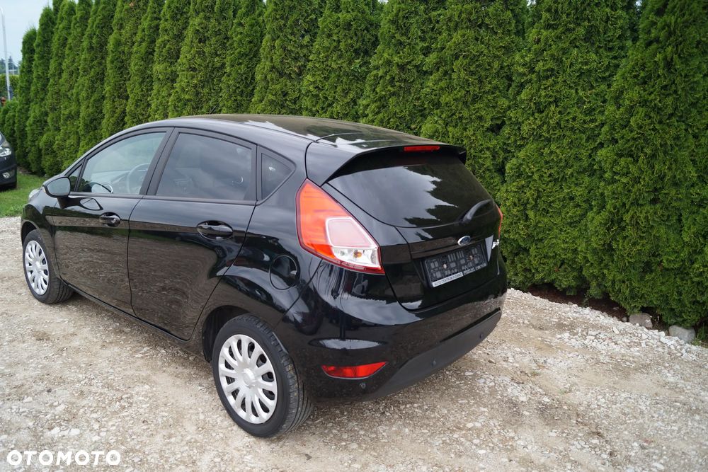 Ford Fiesta 1.0 Champions Edition - 19