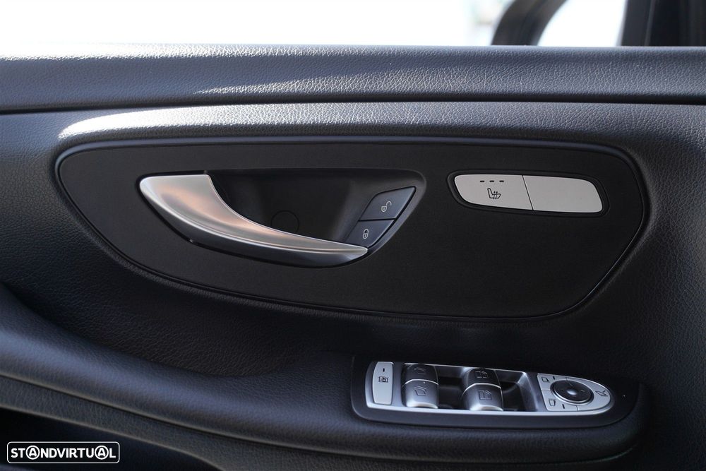 Mercedes-Benz V 220 d Longo Avantgarde Aut. - 28