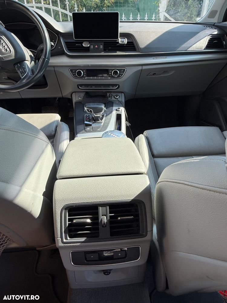 Audi Q5 50 TFSIe quattro S tronic S line - 9
