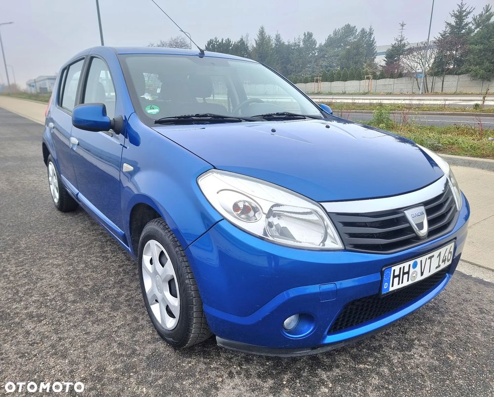 Dacia Sandero - 1