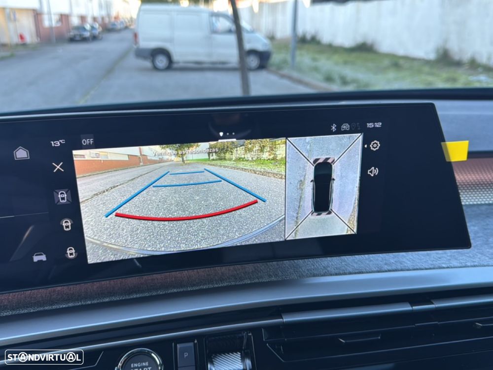 Peugeot E-3008 73 kWh Dual Motor Launch Edition - 23