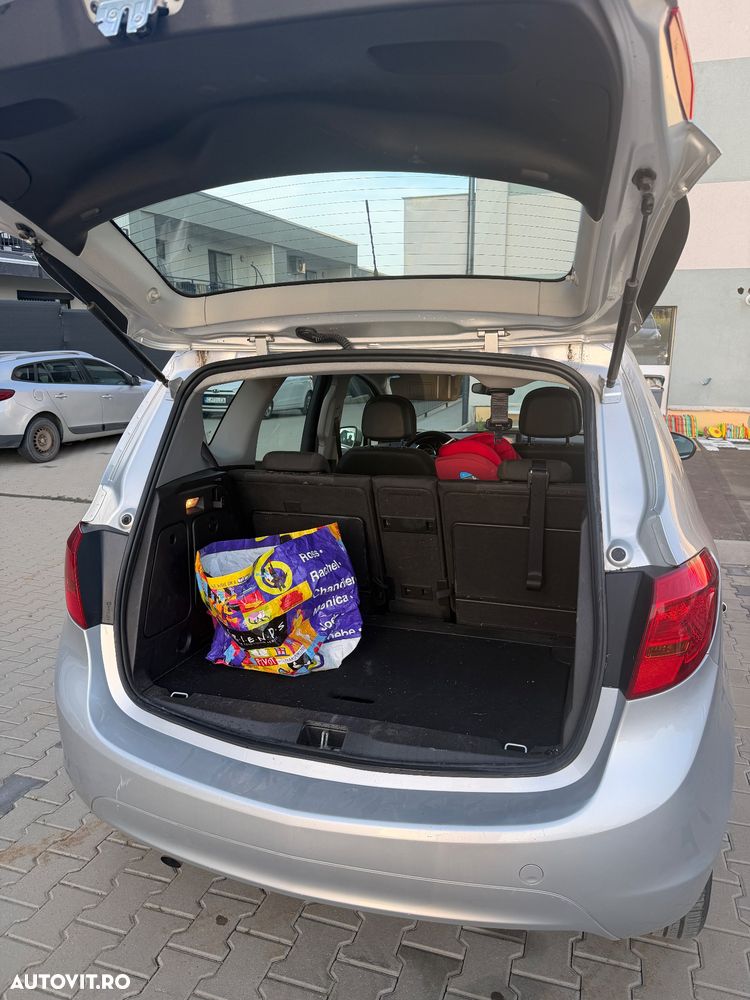 Opel Meriva - 12