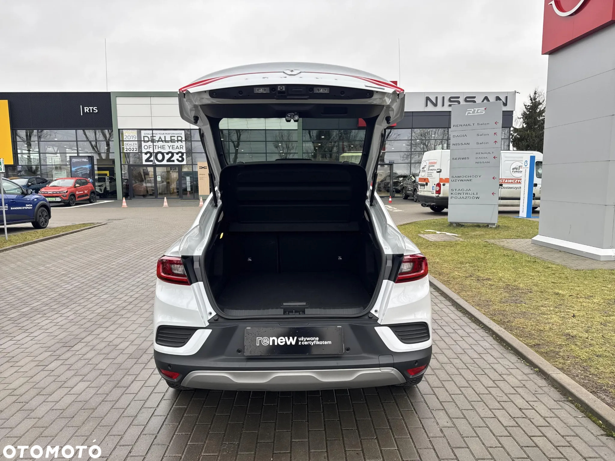 Renault Arkana 1.6 E-TECH Intens MMT - 16